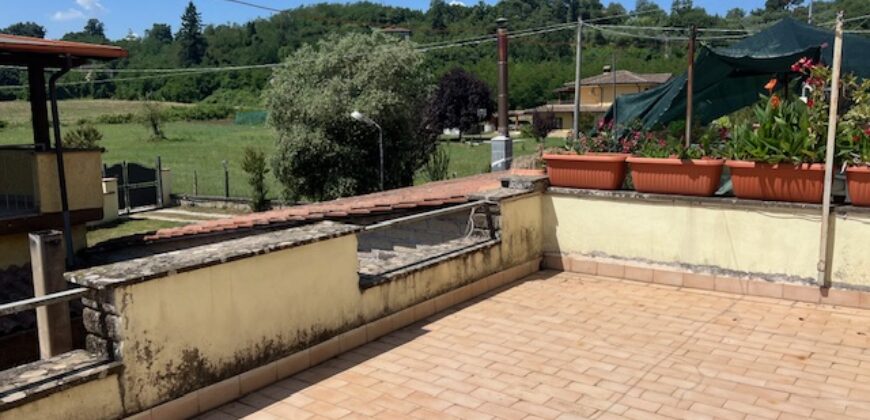 Appartamento con balcone e terrazzo