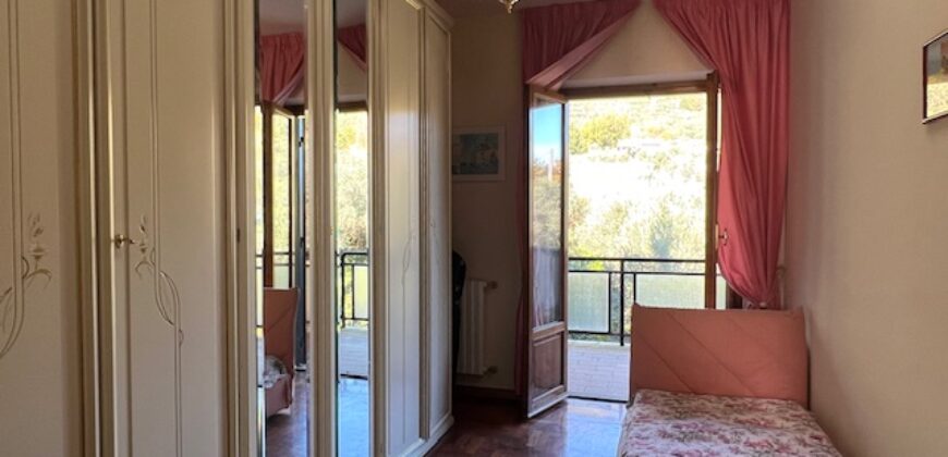 Villa a schiera su tre livelli