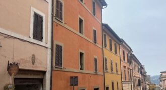 Appartamento abitabile con balcone