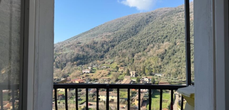 Appartamento con terrazzino panoramico